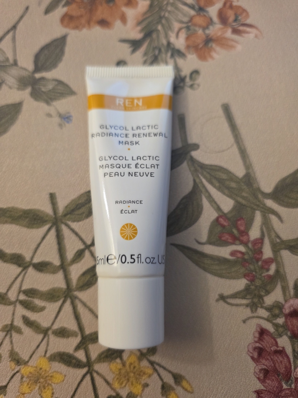 Glycol Lactic Radiance Renewal Mask - White/Yellow